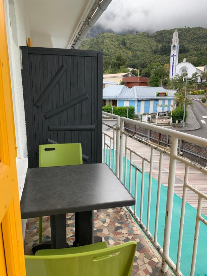 Hotel Le Petit Randonneur Cilaos Exteriör bild